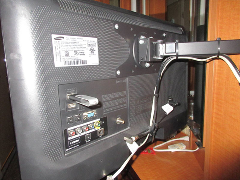 علت خوانده نشدن فلش در ال ای دی دوو